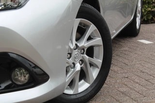 Thumbnail Mobil 4