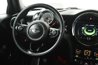 Thumbnail Mobil 4