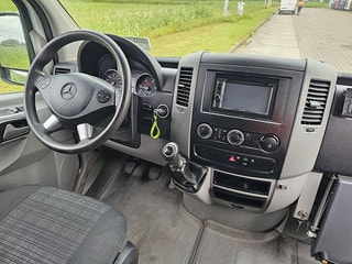 Thumbnail Mobil 8