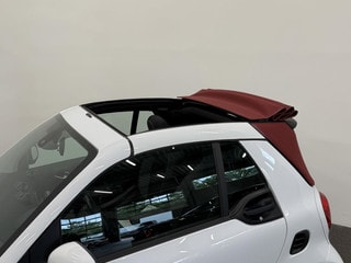 Thumbnail Mobil 4