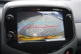 Thumbnail Mobil 6