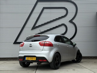 Thumbnail Mobil 3
