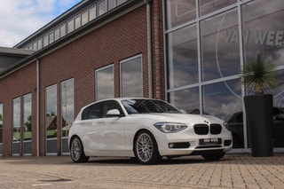 Thumbnail Mobil 9