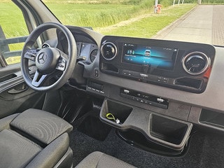 Thumbnail Mobil 8