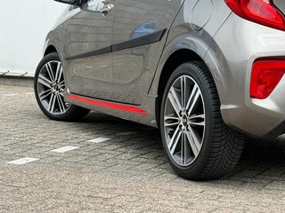 Thumbnail Mobil 6