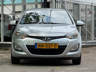 Thumbnail Mobil 6