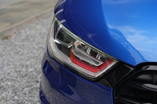 Thumbnail Mobil 10