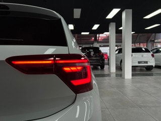 Thumbnail Mobil 10