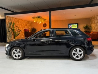 Thumbnail Mobil 8