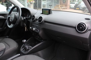 Thumbnail Mobil 6