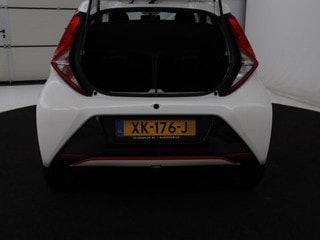 Thumbnail Mobil 10