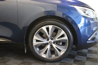 Thumbnail Mobil 7