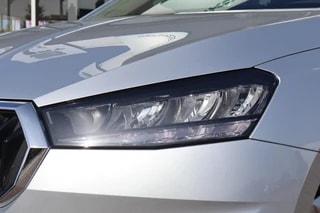 Thumbnail Mobil 9