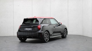 Thumbnail Mobil 4