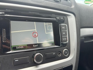 Thumbnail Mobil 4