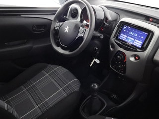 Thumbnail Mobil 7
