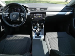 Thumbnail Mobil 8