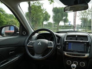 Thumbnail Mobil 10