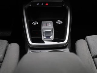 Thumbnail Mobil 10