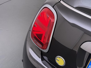 Thumbnail Mobil 2