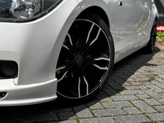 Thumbnail Mobil 3