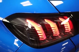 Thumbnail Mobil 6