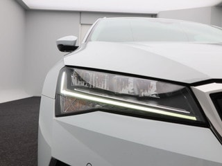 Thumbnail Mobil 10