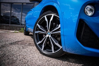 Thumbnail Mobil 8