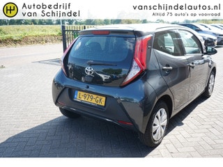 Thumbnail Mobil 4