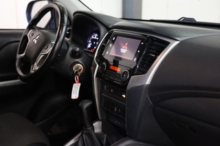 Thumbnail Mobil 9