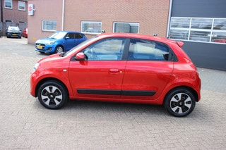 Thumbnail Mobil 4