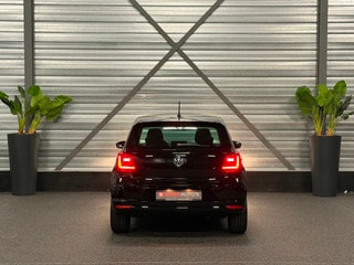 Thumbnail Mobil 6