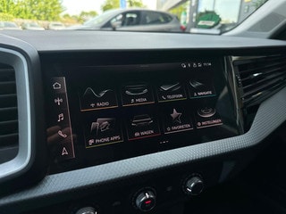 Thumbnail Mobil 8