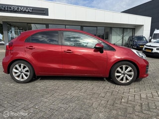 Thumbnail Mobil 4