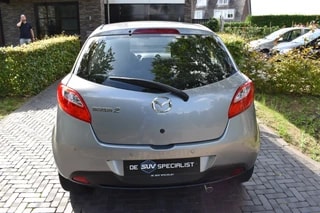 Thumbnail Mobil 4