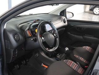 Thumbnail Mobil 10
