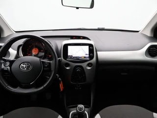 Thumbnail Mobil 8