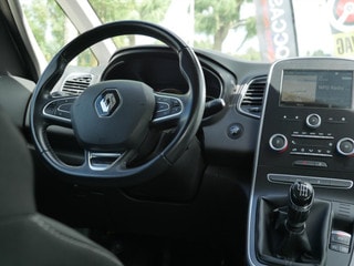 Thumbnail Mobil 8