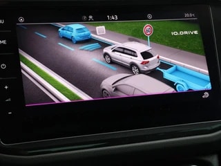 Thumbnail Mobil 9