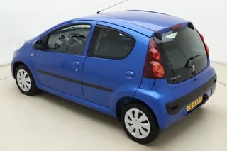 Thumbnail Mobil 4