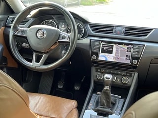 Thumbnail Mobil 7