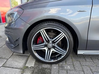 Thumbnail Mobil 8