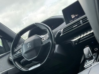 Thumbnail Mobil 3