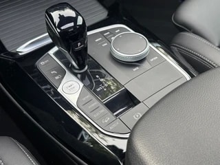 Thumbnail Mobil 10