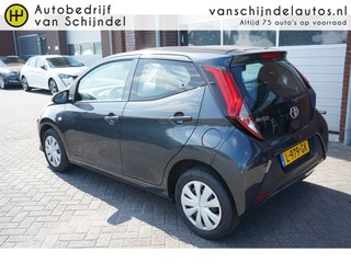Thumbnail Mobil 6