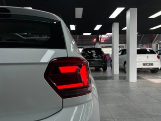Thumbnail Mobil 9
