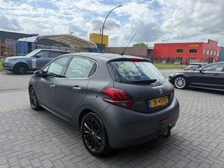 Thumbnail Mobil 8