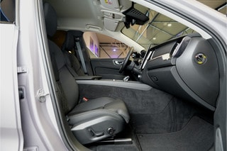 Thumbnail Mobil 4