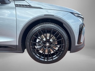 Thumbnail Mobil 8