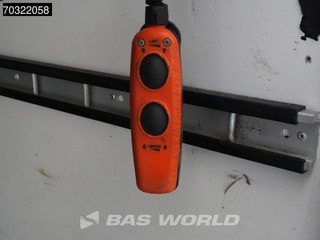 Thumbnail Mobil 8